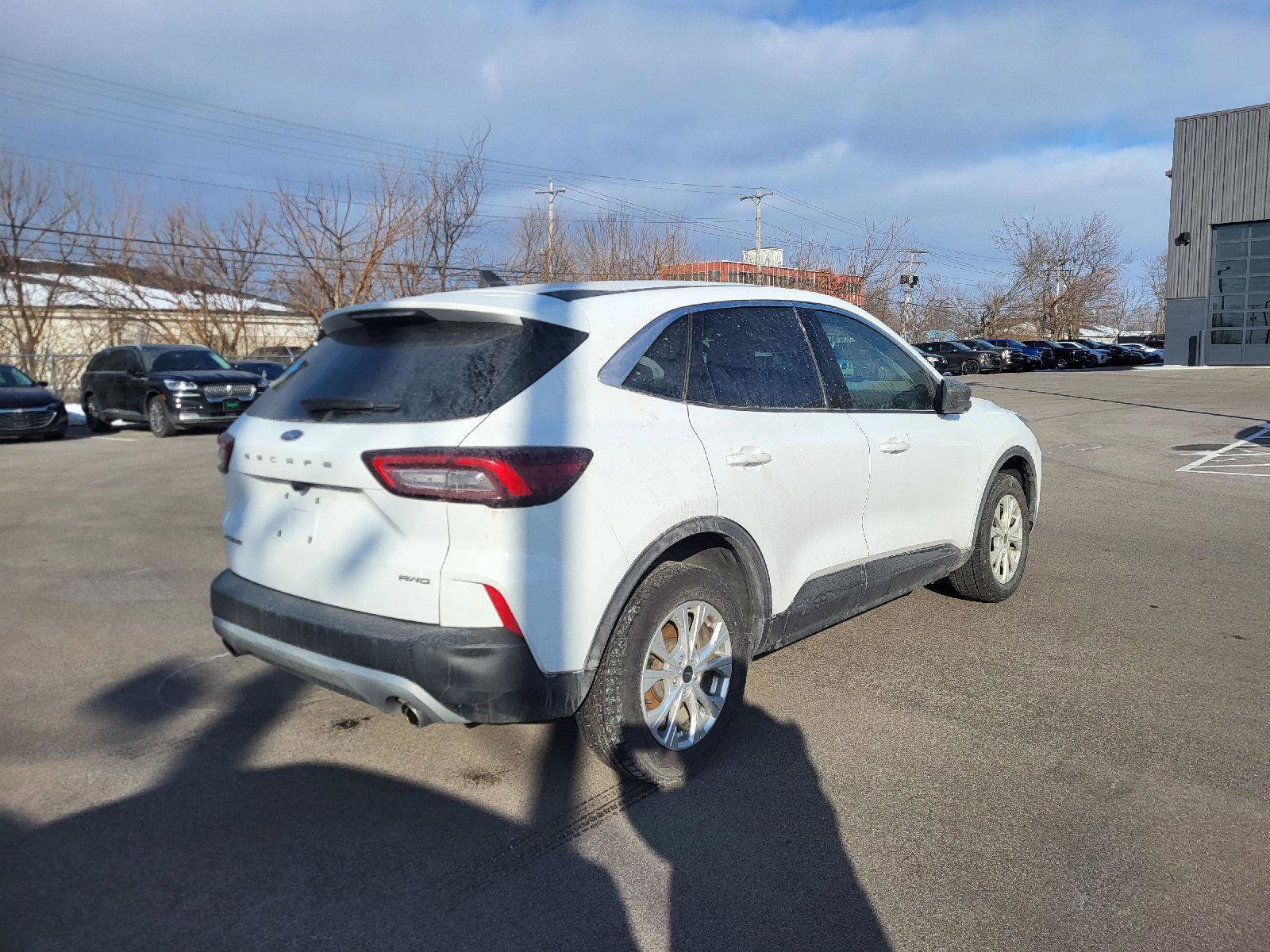 Used 2023 Ford Escape Active image 3