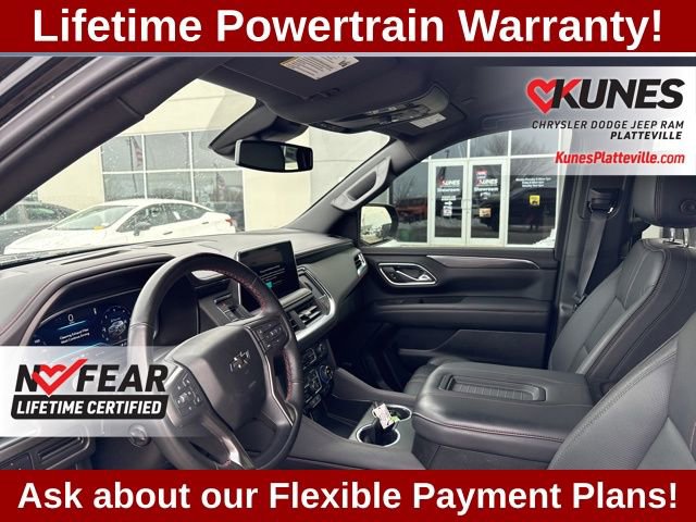 Used 2024 Chevrolet Suburban RST w/ Luxury Package image 17