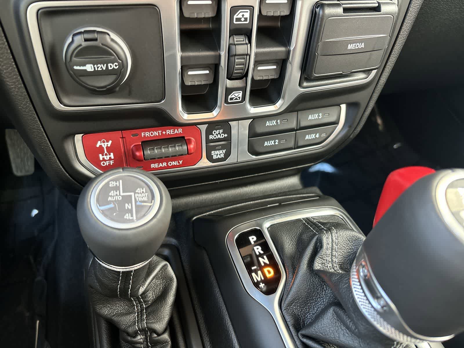 New 2026 Jeep Wrangler Unlimited Rubicon AWD/4WD image 28