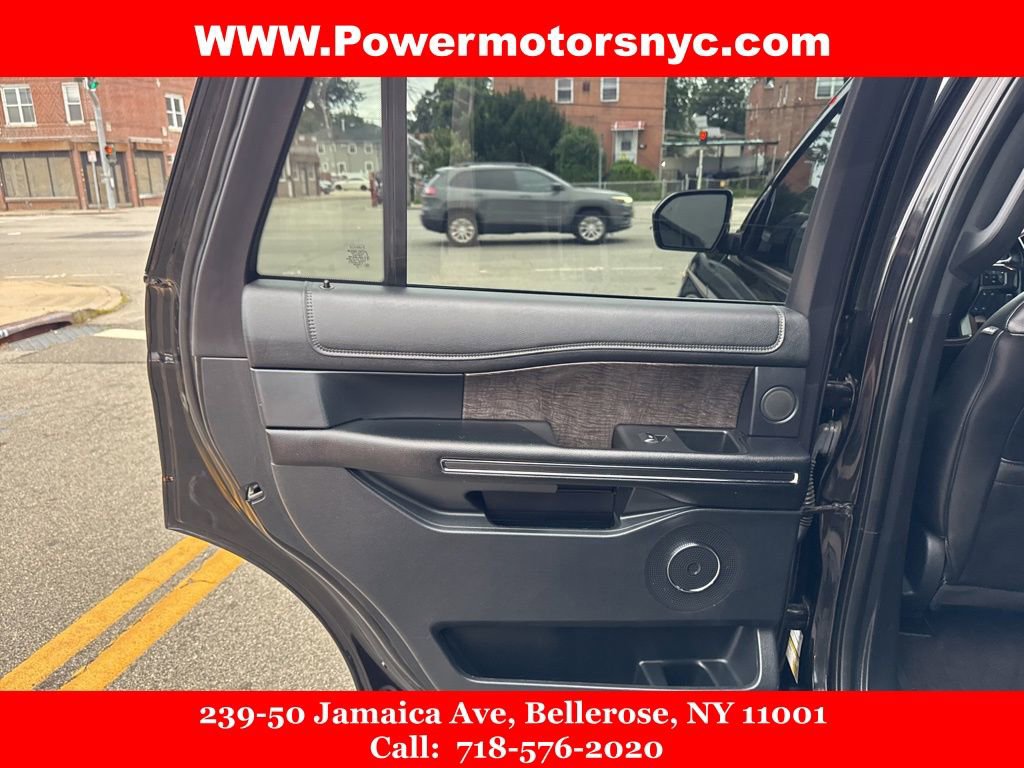 Used 2021 Ford Expedition Limited image 25