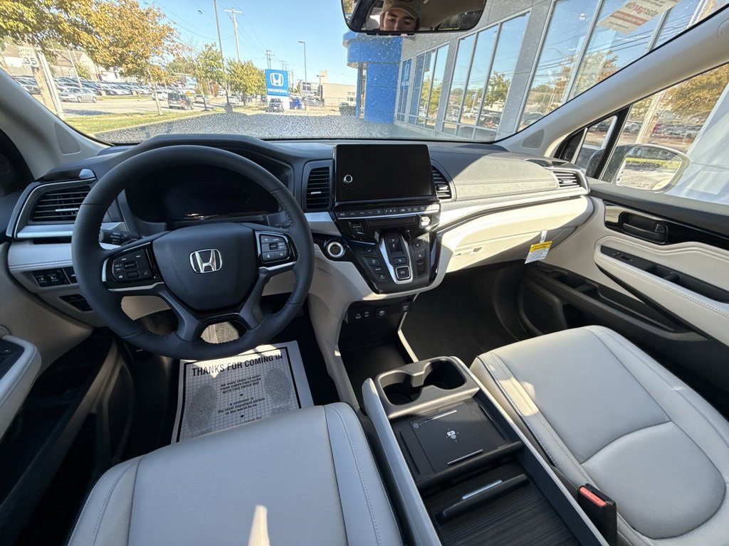 New 2026 Honda Odyssey Touring image 15