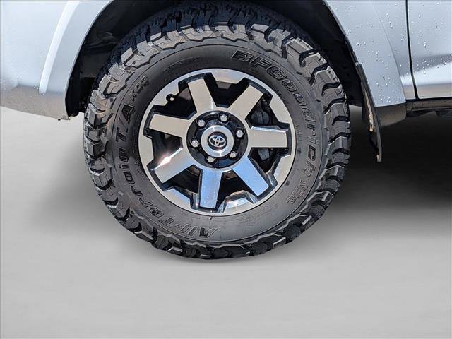 Used 2021 Toyota 4Runner TRD Off-Road Premium w/ Moonroof Package AWD/4WD image 24