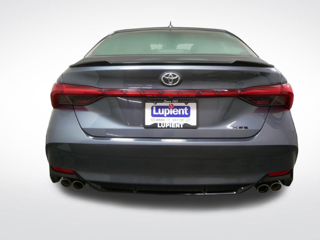 Used 2019 Toyota Avalon XSE w/ All Weather Liner Package FWD image 5
