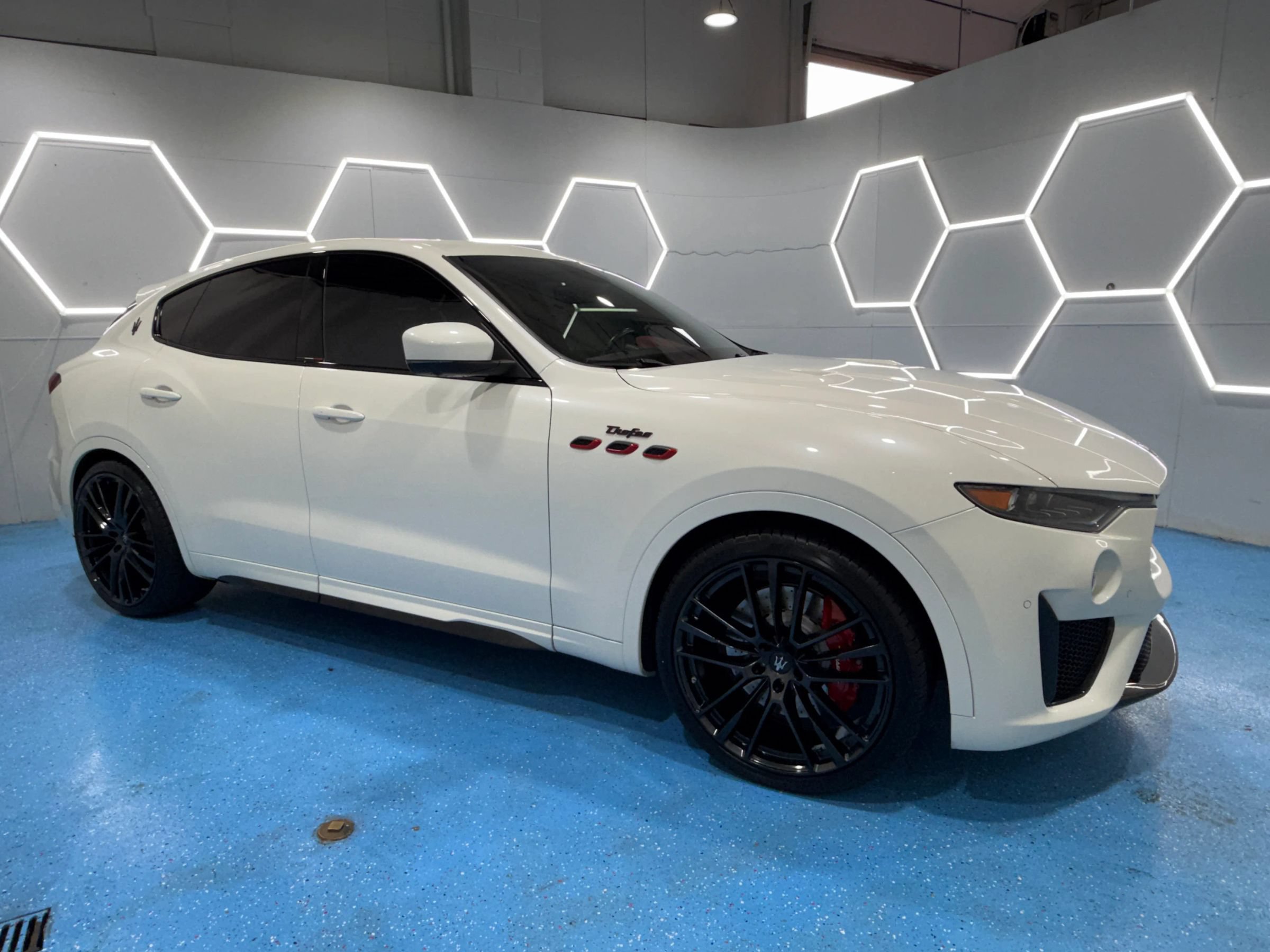 Used 2021 Maserati Levante Trofeo AWD/4WD image 80