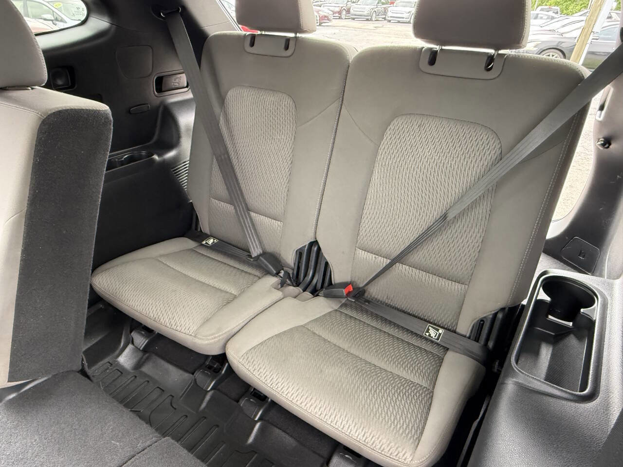 Used 2017 Hyundai Santa Fe SE AWD/4WD image 21