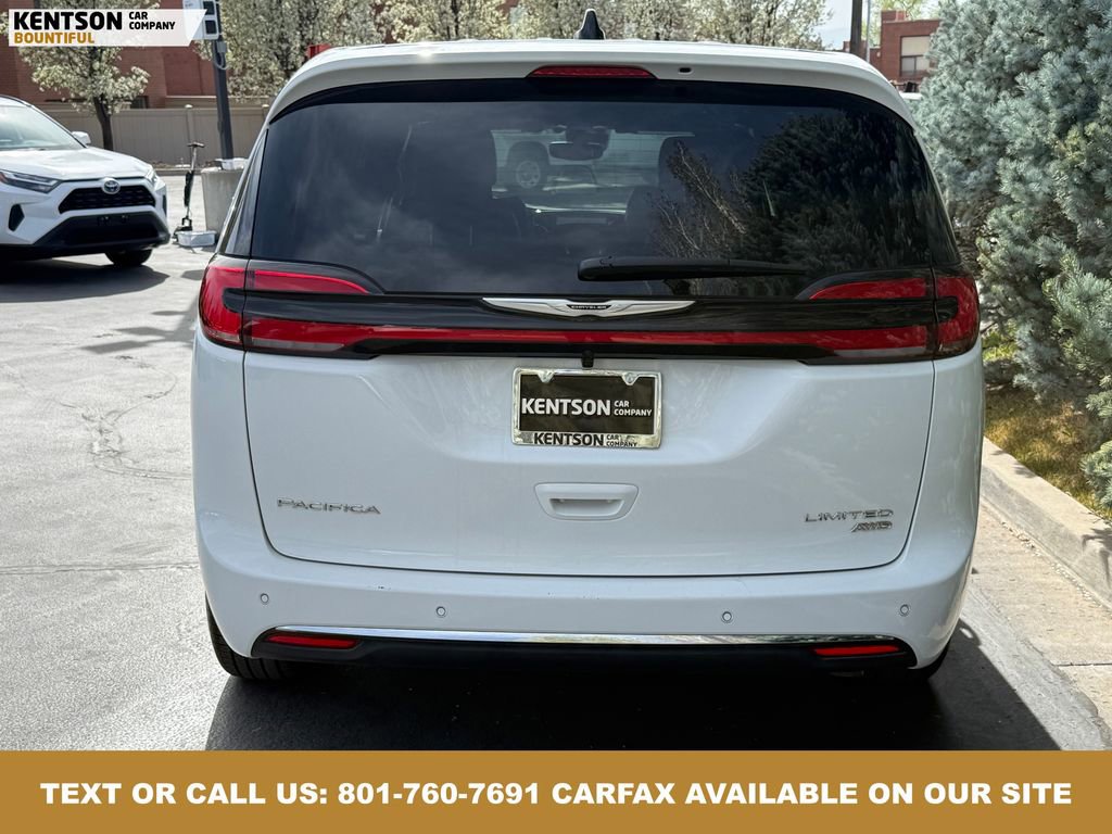 Used 2026 Chrysler Pacifica Limited image 7