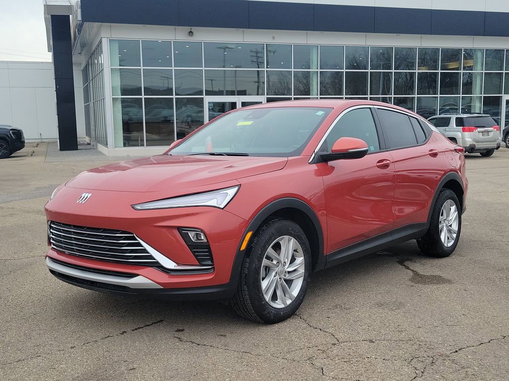 Used 2024 Buick Envista Preferred w/ Convenience I Package image 2