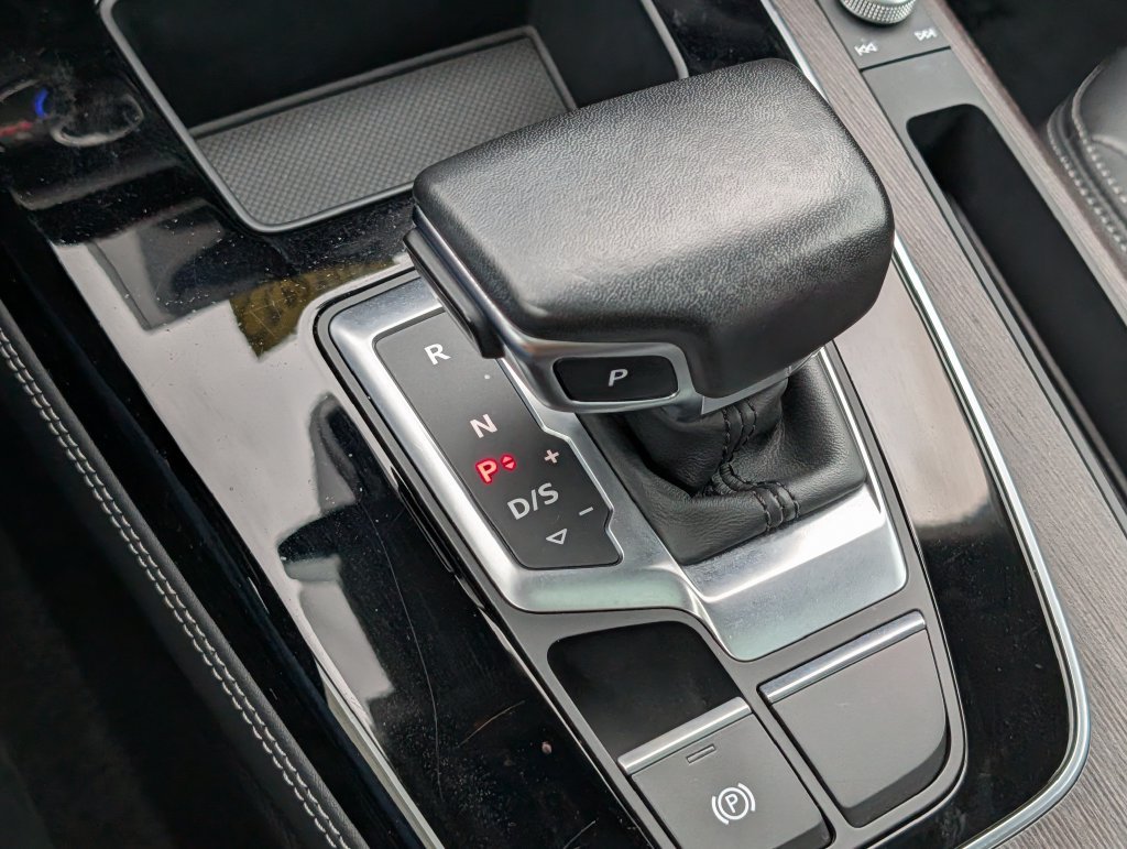 Used 2022 Audi Q5 2.0T Premium Plus w/ Premium Plus Package AWD/4WD image 22