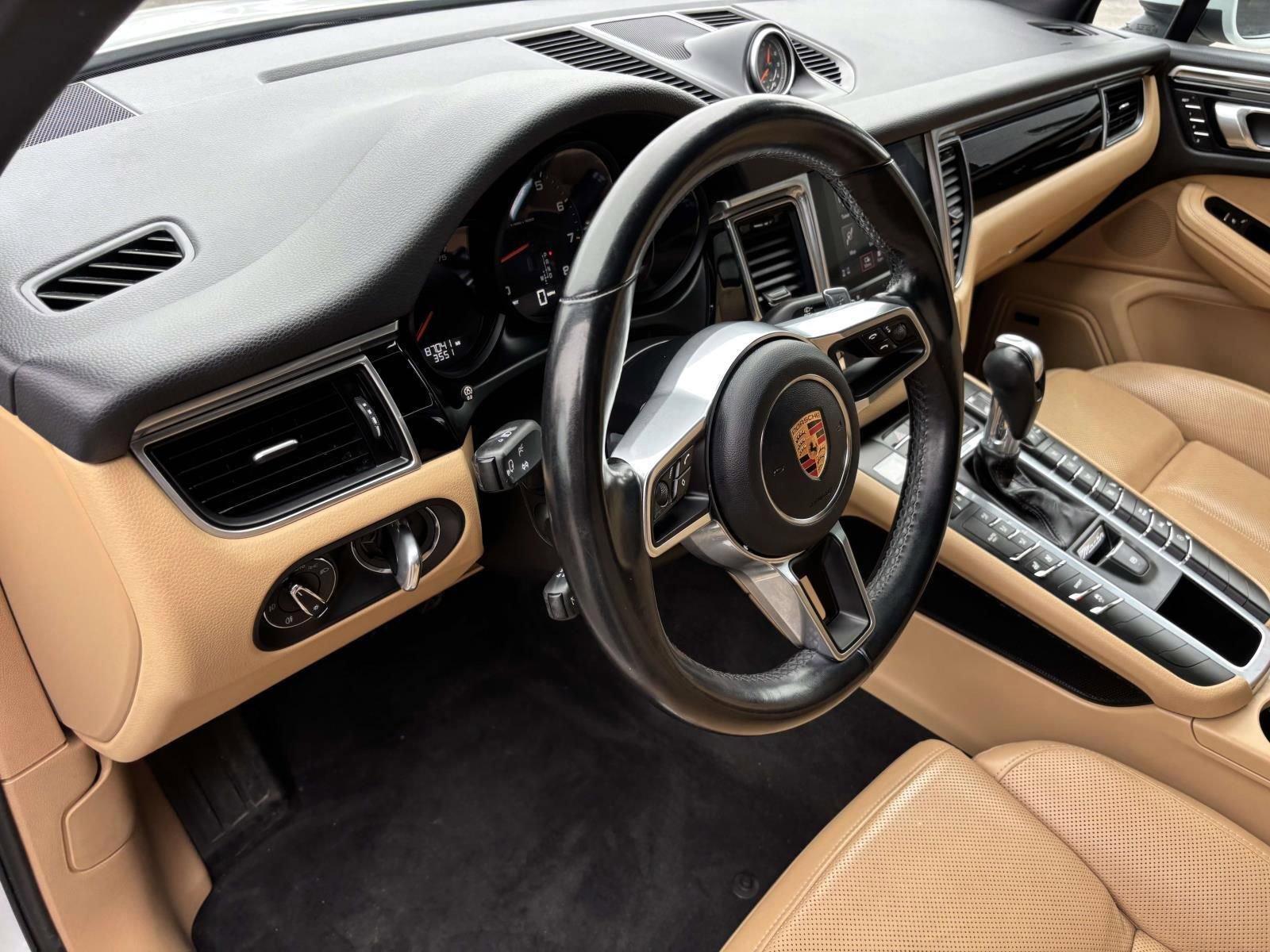 Used 2017 Porsche Macan image 25