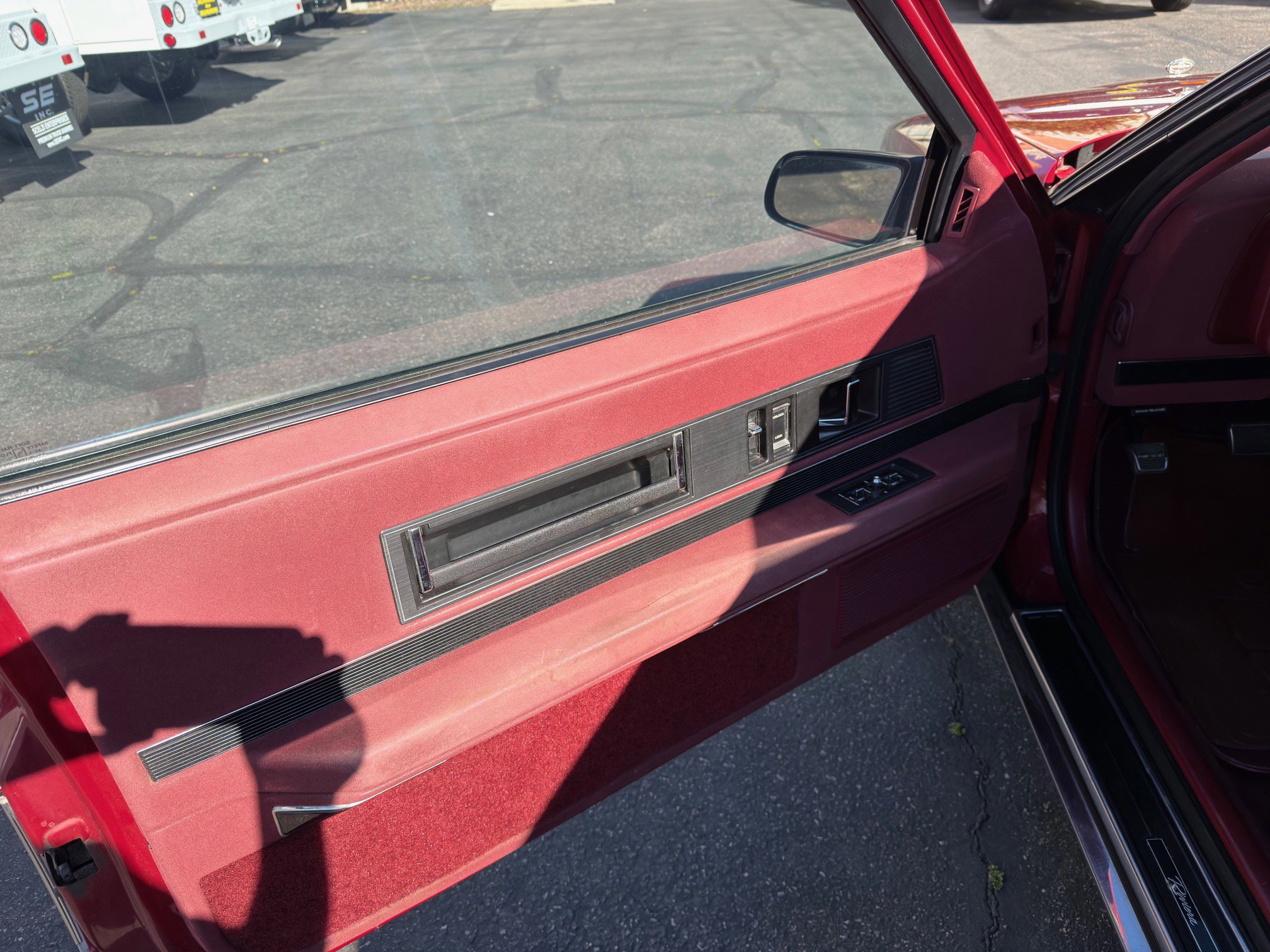 Used 1988 Buick Riviera Coupe image 16