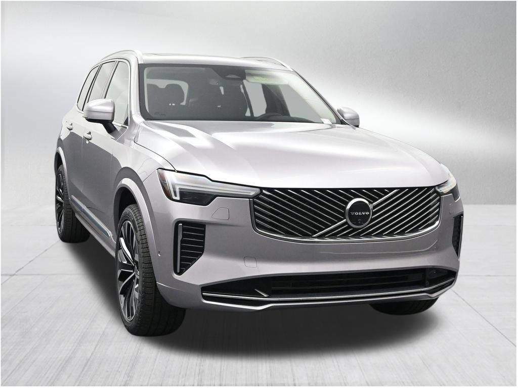 New 2026 Volvo XC90 B5 Plus AWD/4WD image 7