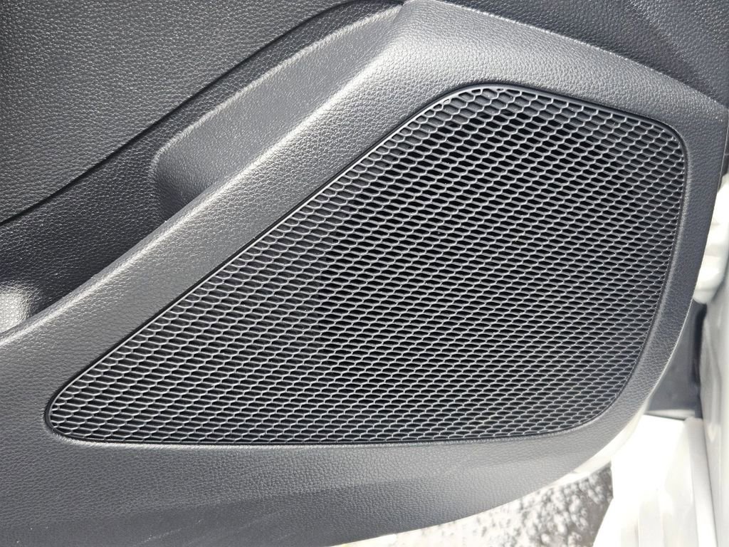 Used 2025 Toyota Corolla LE image 12