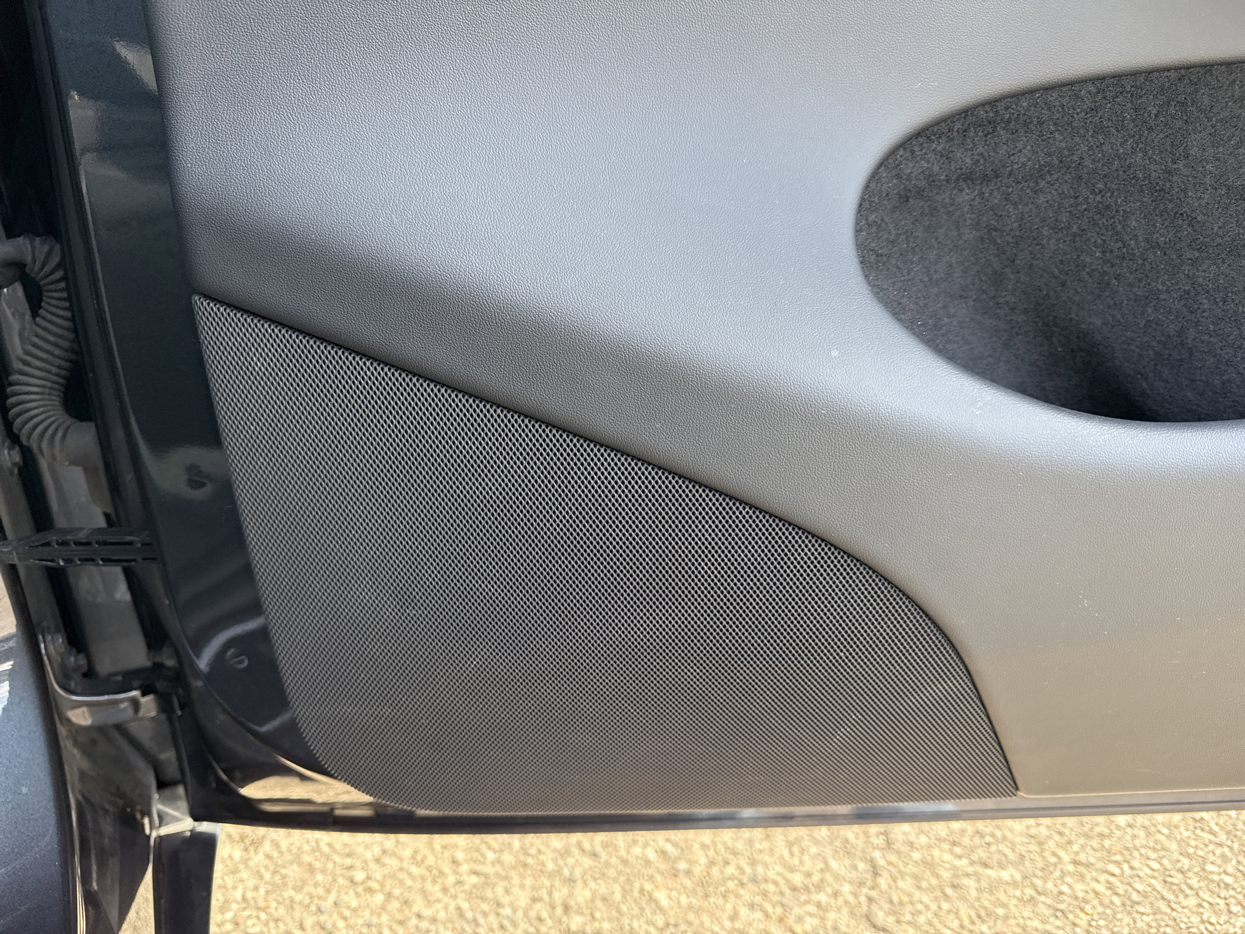 Used 2024 Tesla Model Y Long Range image 32