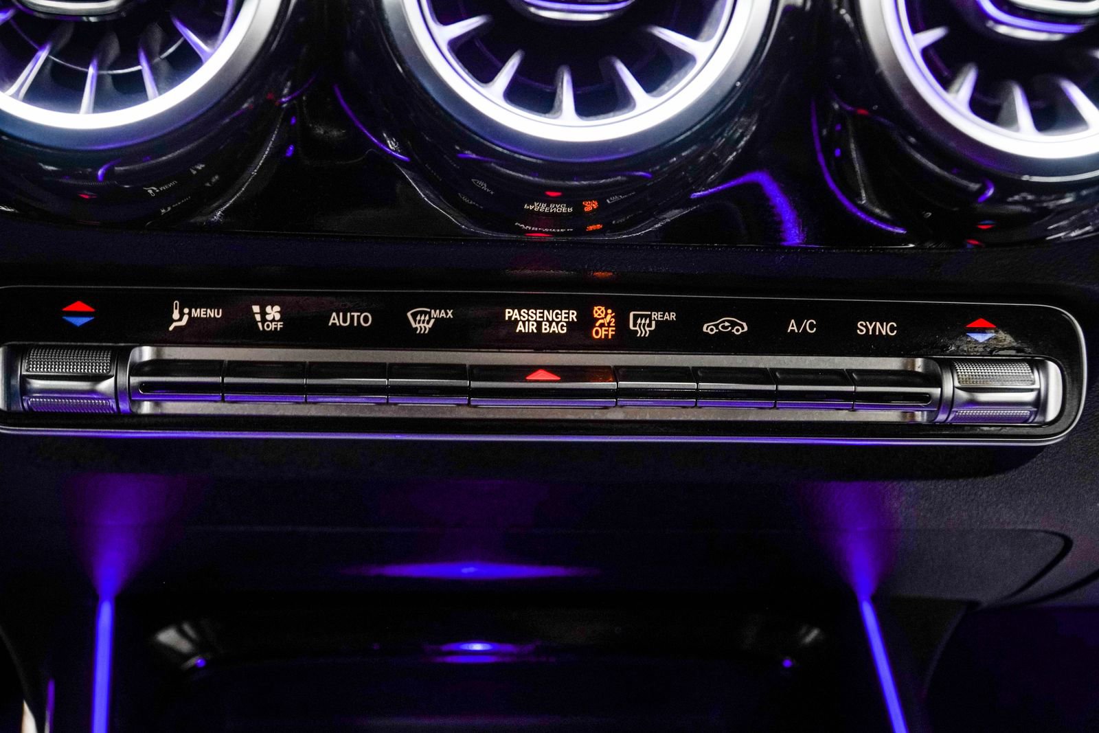 Used 2022 Mercedes-Benz GLA 35 AMG 4MATIC image 27