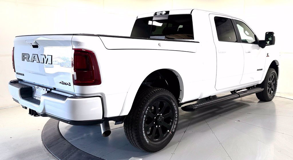 New 2027 RAM 2500 Laramie AWD/4WD image 4