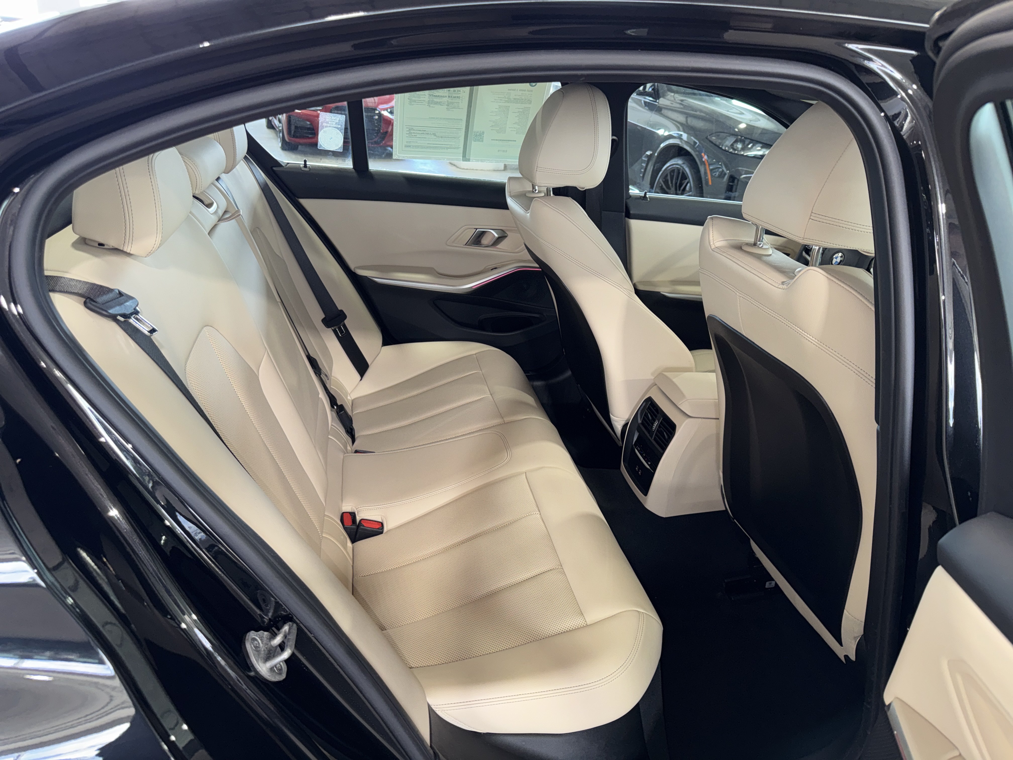 Certified 2025 BMW 330i Sedan w/ Premium Package RWD image 12