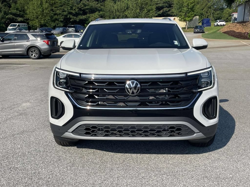 New 2026 Volkswagen Atlas Cross Sport SE FWD image 2