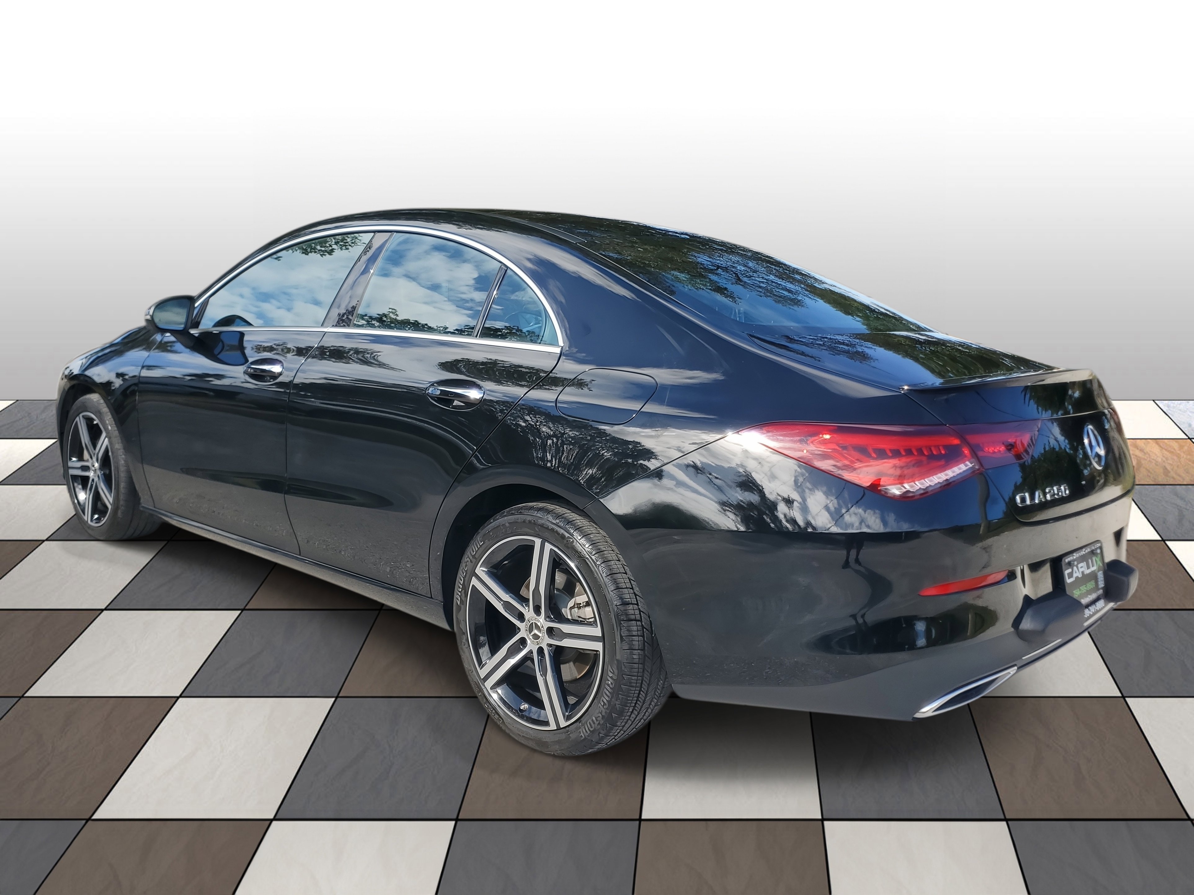 Used 2023 Mercedes-Benz CLA 250 w/ Premium Package image 6