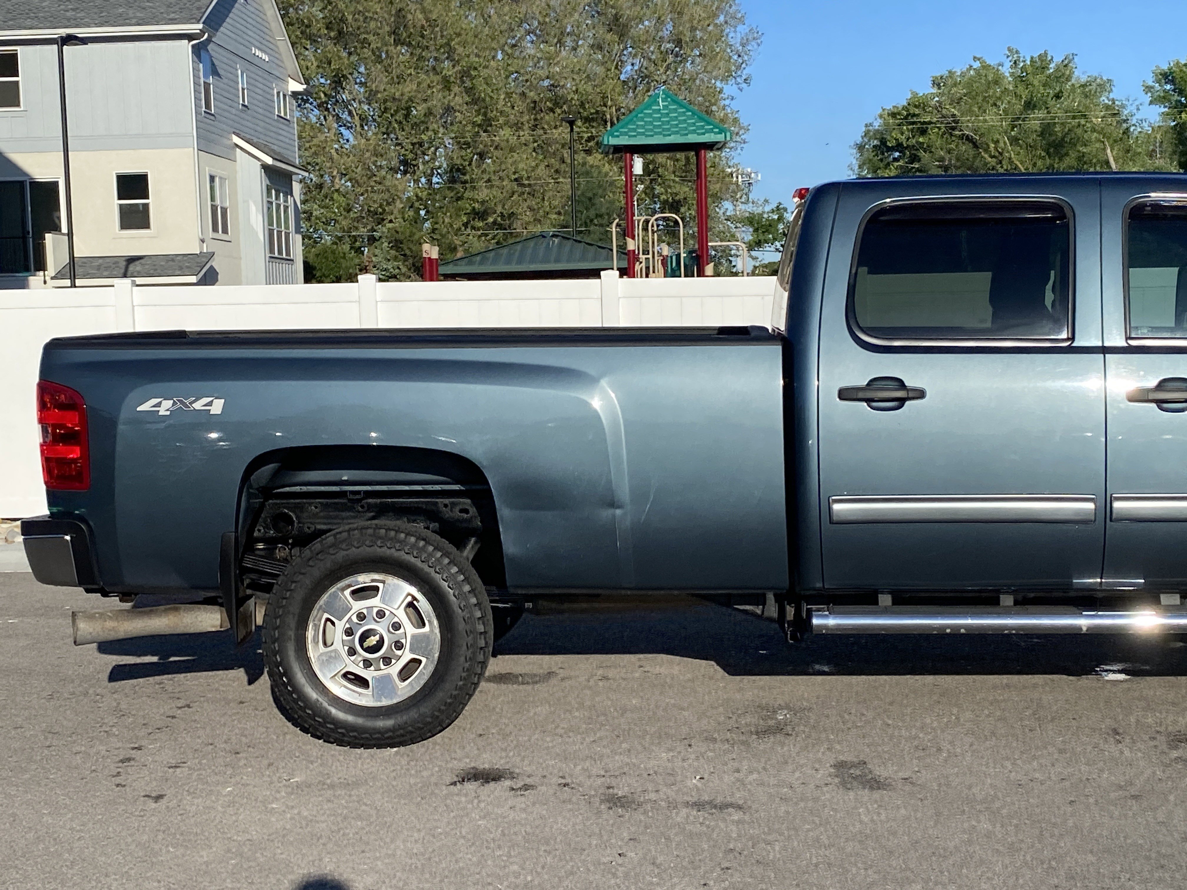 Used 2013 Chevrolet Silverado 2500 LT w/ Interior Plus Package AWD/4WD image 6