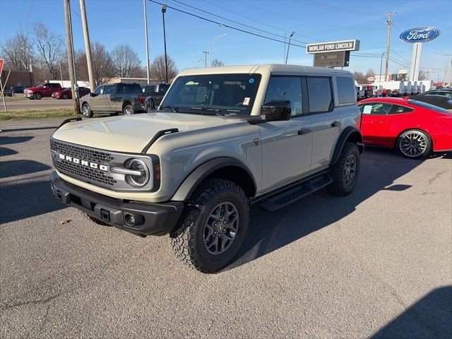 New 2025 Ford Bronco Badlands image 2