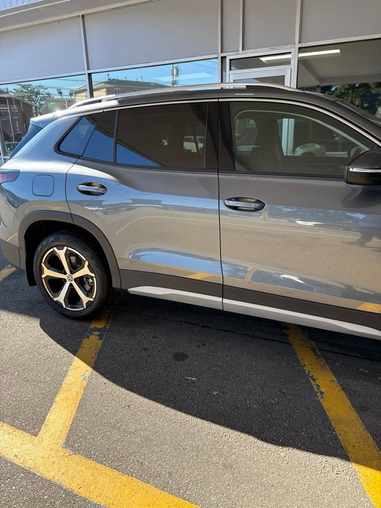 New 2026 Volkswagen Tiguan SE AWD/4WD image 7
