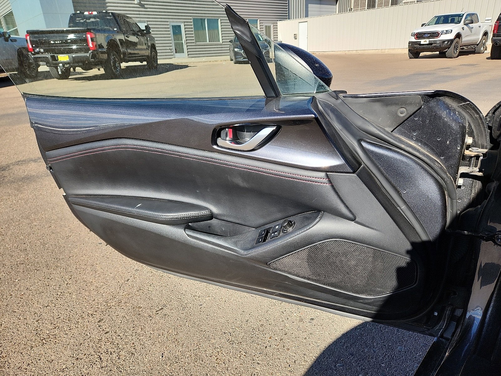 Used 2017 MAZDA MX-5 Miata Club image 10