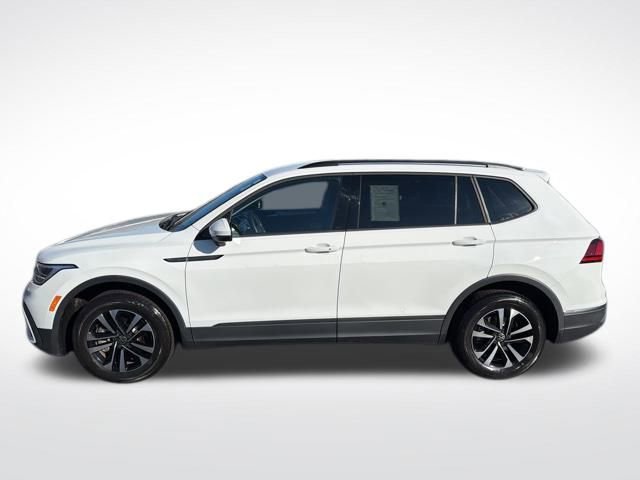Used 2023 Volkswagen Tiguan S image 3