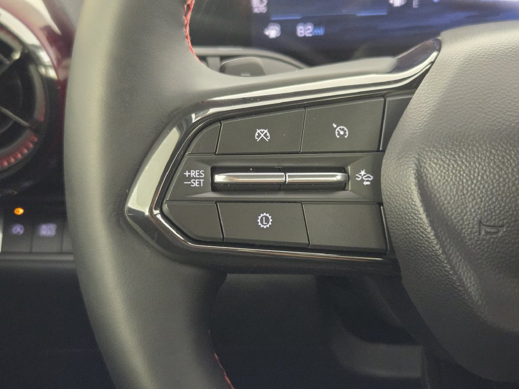 New 2026 Chevrolet Equinox RS w/ Convenience Package III FWD image 31