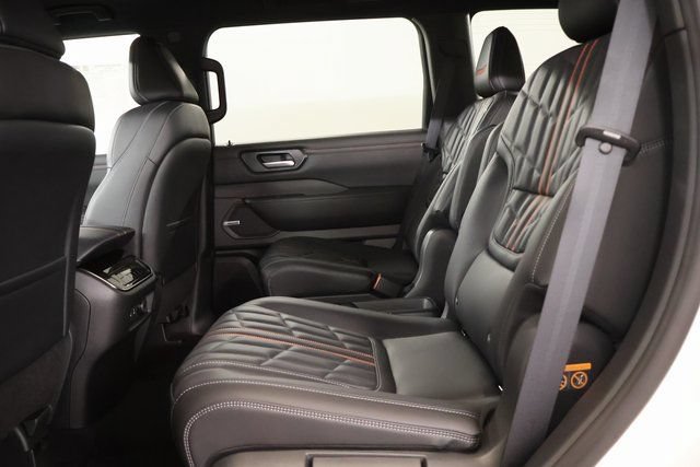 New 2026 Nissan Armada PRO-4X AWD/4WD image 32