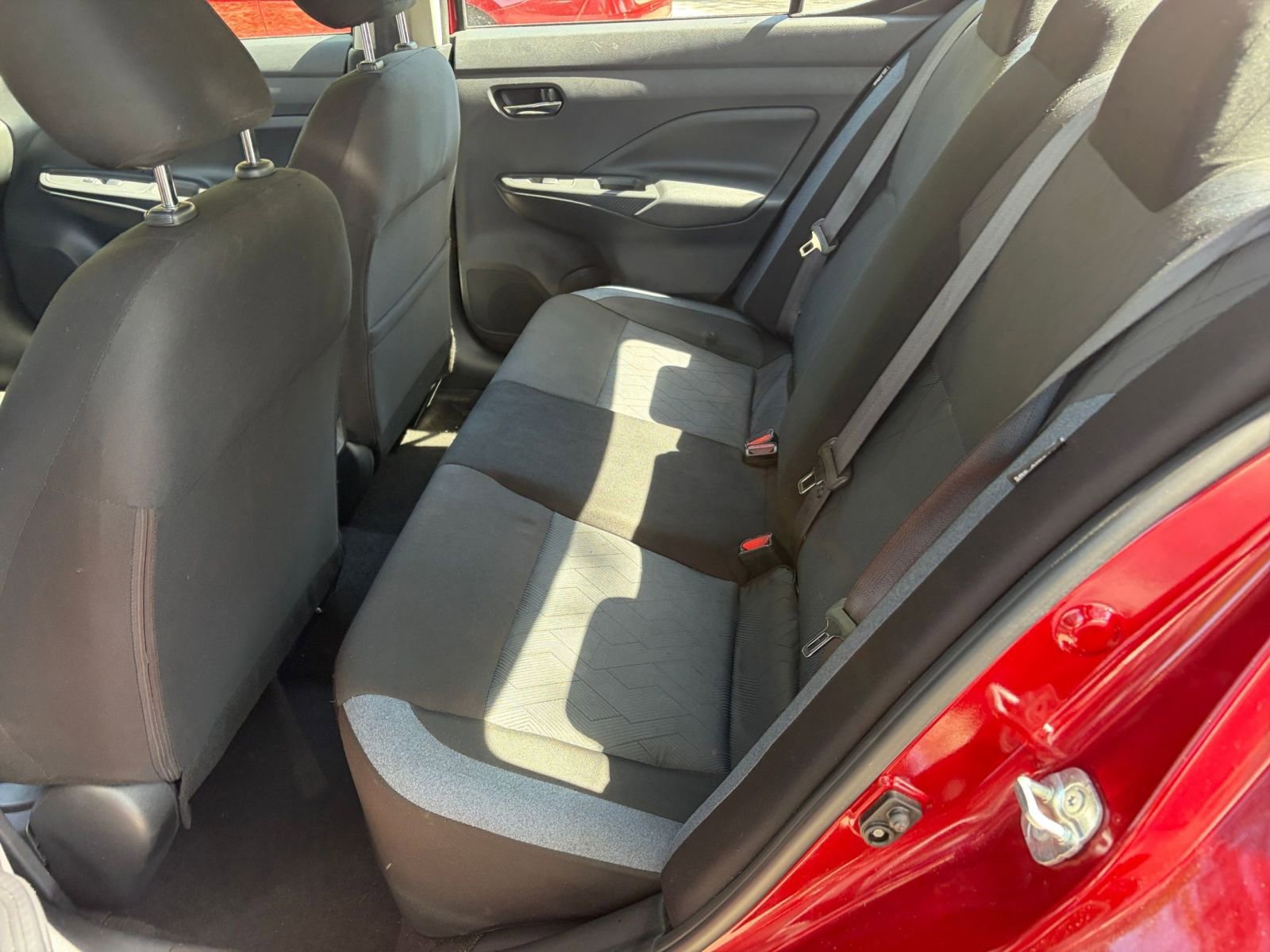 Used 2025 Nissan Versa SV FWD image 36