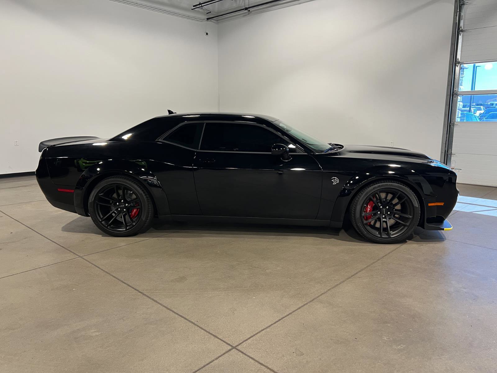 Used 2021 Dodge Challenger SRT Hellcat image 2