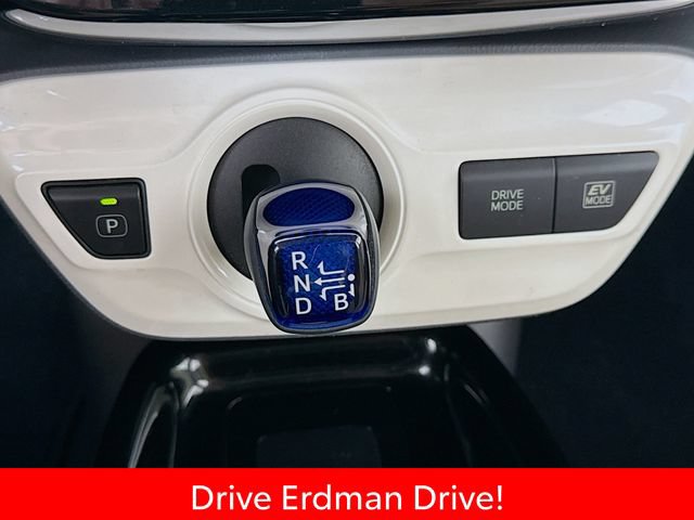 Certified 2018 Toyota Prius Three FWD image 18