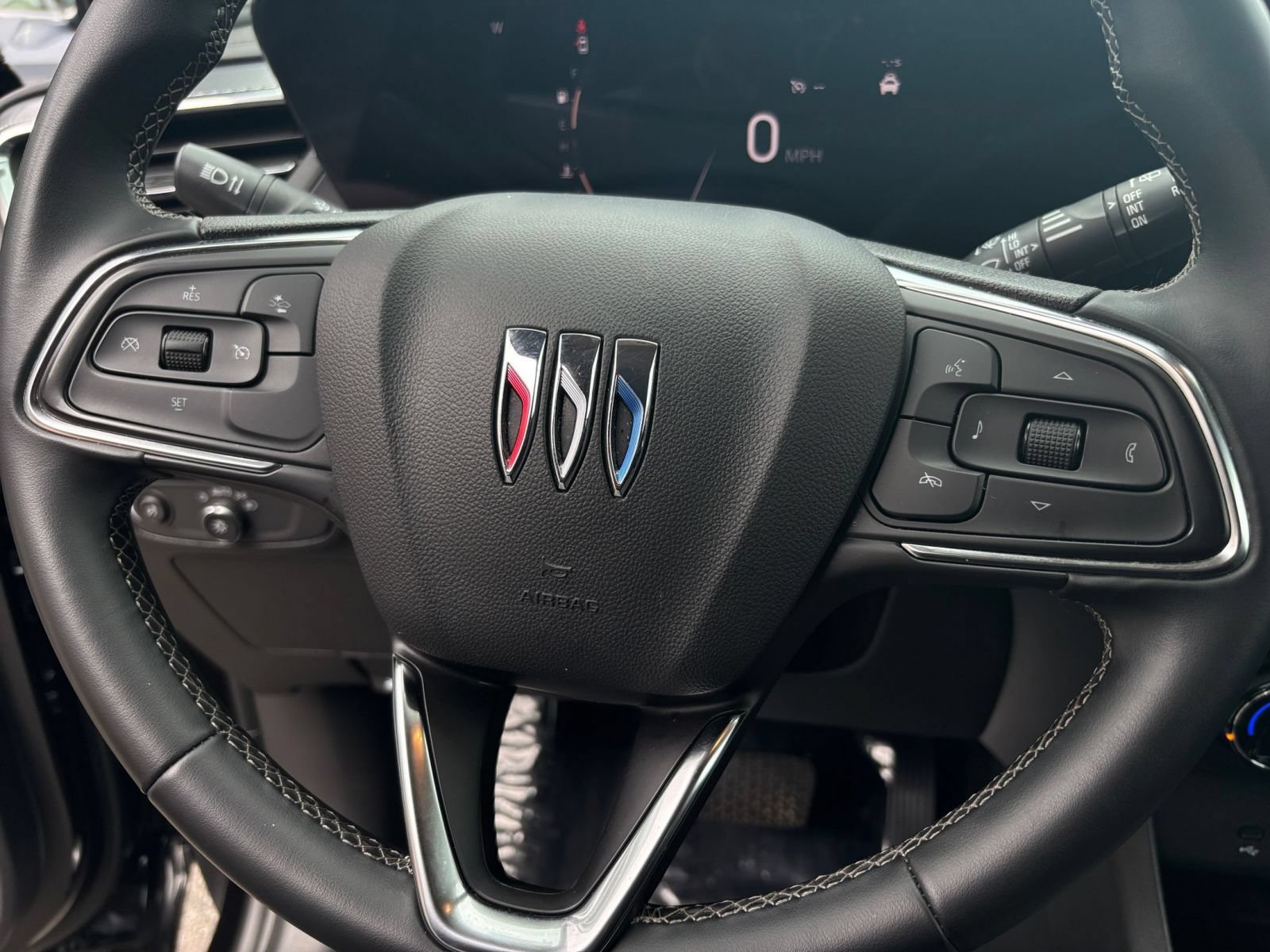 Used 2025 Buick Encore GX Preferred FWD image 28