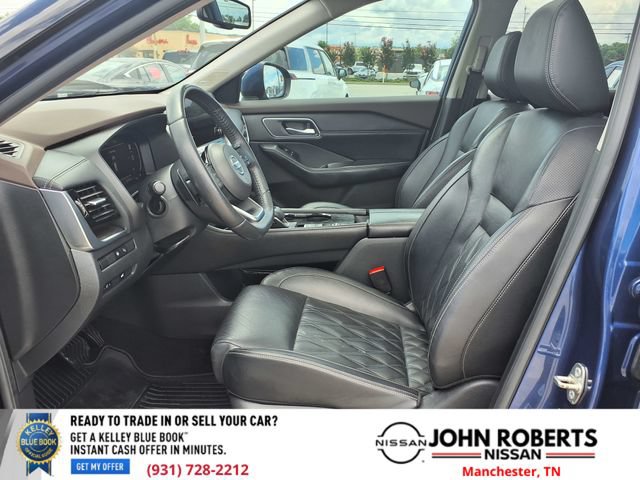 Used 2021 Nissan Rogue Platinum FWD image 3