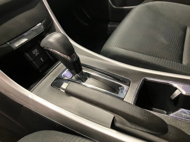 Used 2015 Honda Accord LX image 28