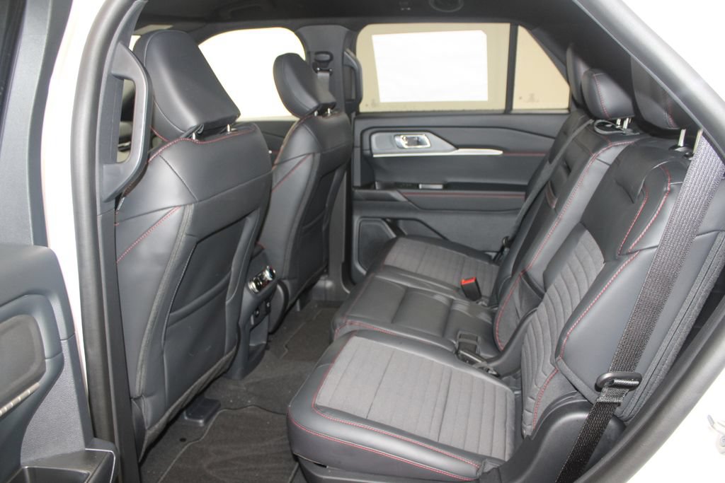 New 2026 Ford Explorer ST-Line w/ Premium Package RWD image 25
