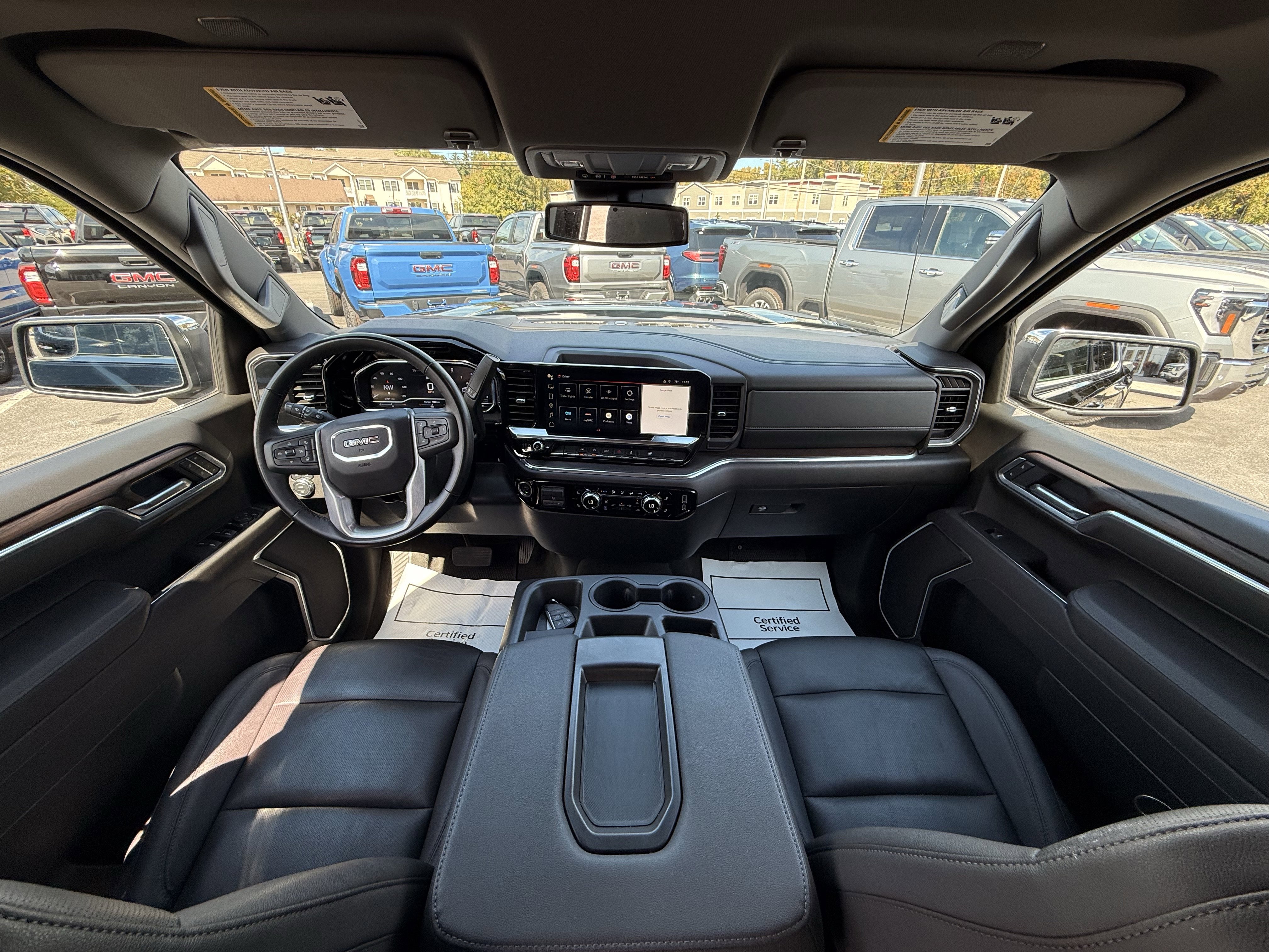 Certified 2025 GMC Sierra 1500 SLT image 10