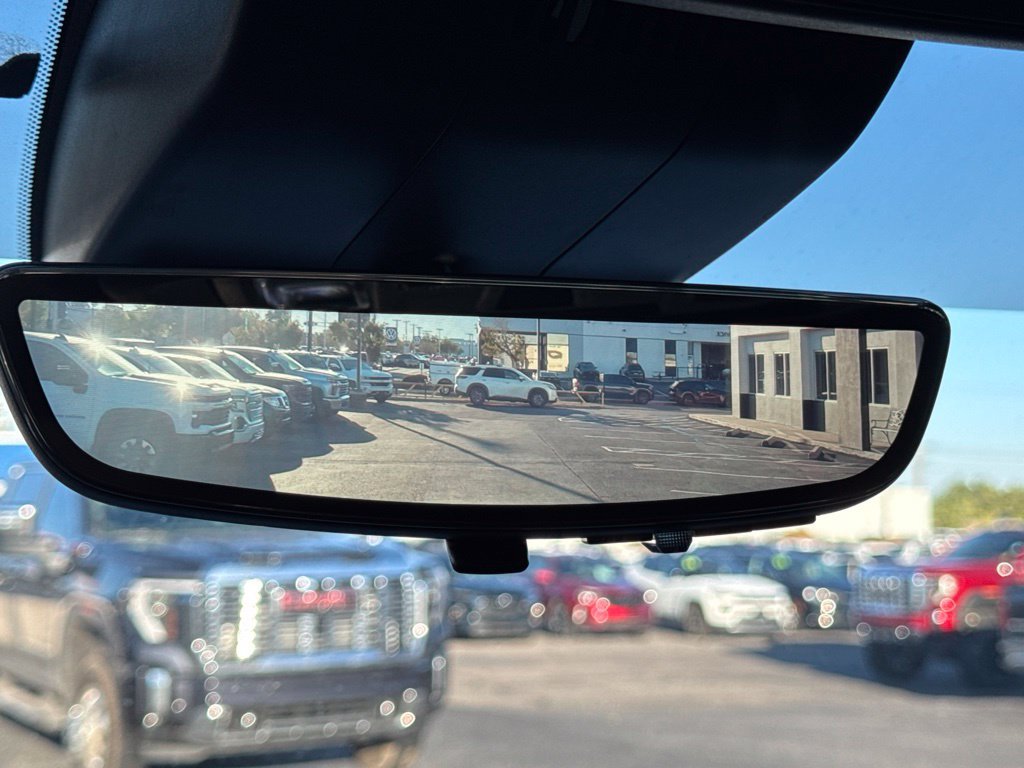 Used 2025 Chevrolet Silverado 1500 ZR2 w/ Technology Package AWD/4WD image 28