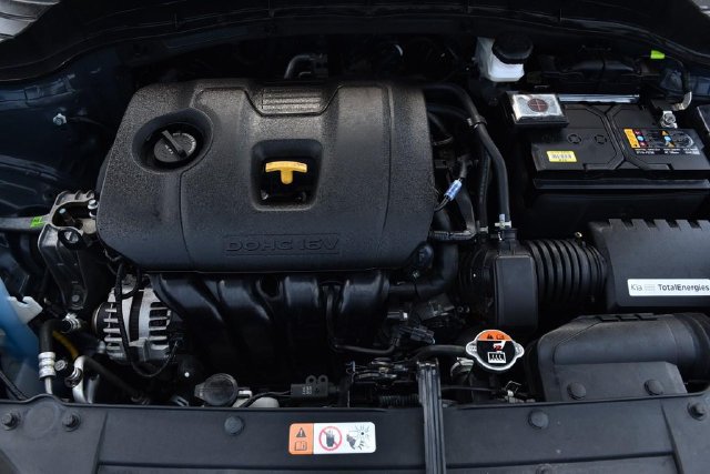 Used 2025 Kia Soul LX w/ LX Technology Package FWD image 22