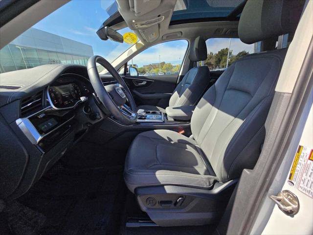 Used 2025 Audi Q7 3.0T Premium Plus w/ Premium Plus Package AWD/4WD image 24