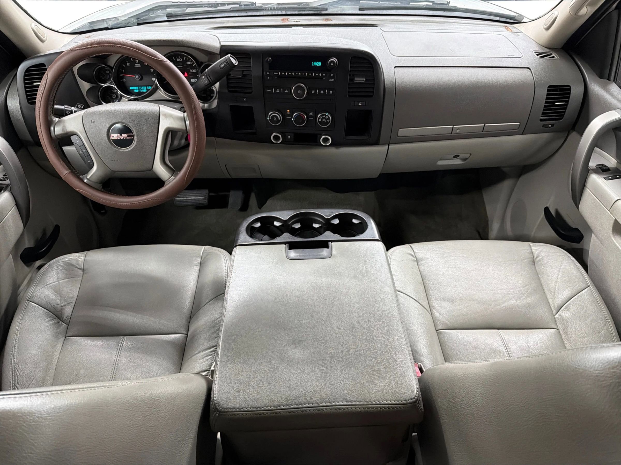 Used 2010 GMC Sierra 1500 SLE w/ Power Pack Plus RWD image 18