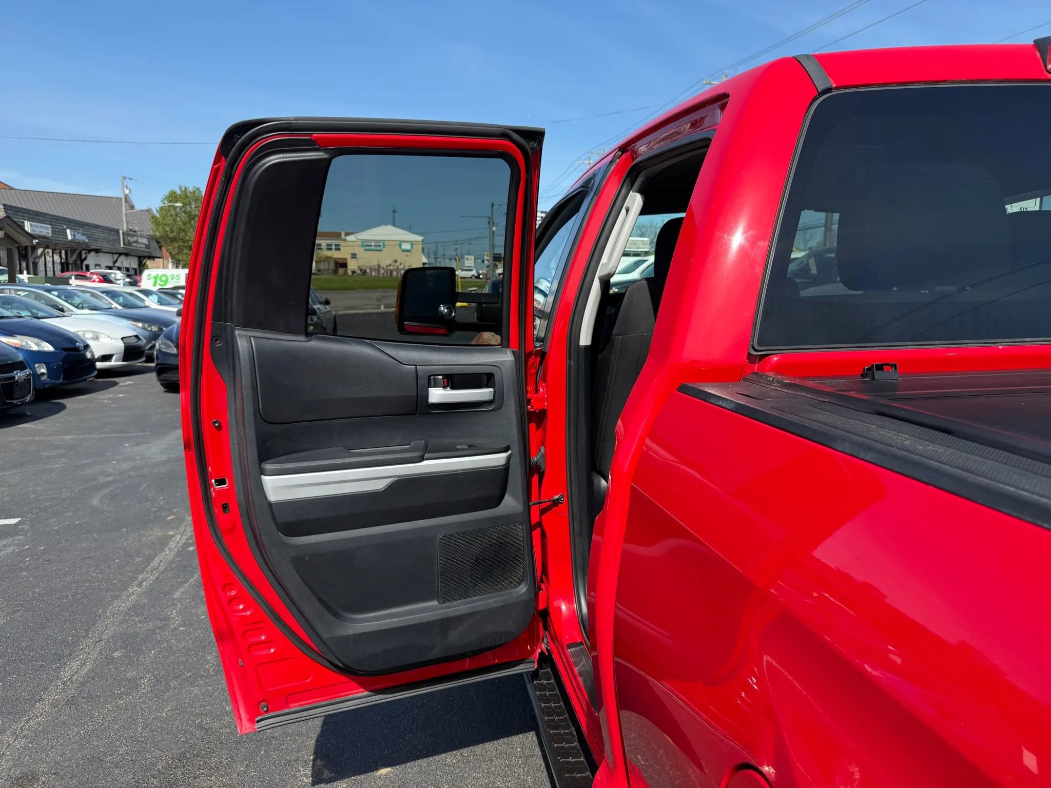 Used 2014 Toyota Tundra SR5 image 32
