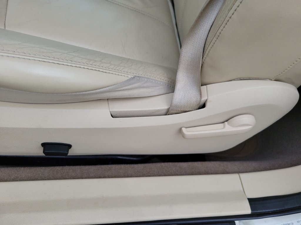 Used 2008 Chrysler Sebring Limited w/ Luxury Group FWD image 27