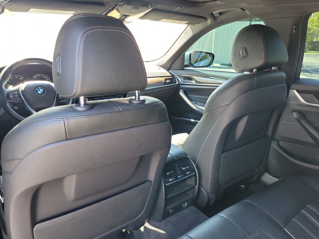 Used 2019 BMW 530e w/ Convenience Package RWD image 19