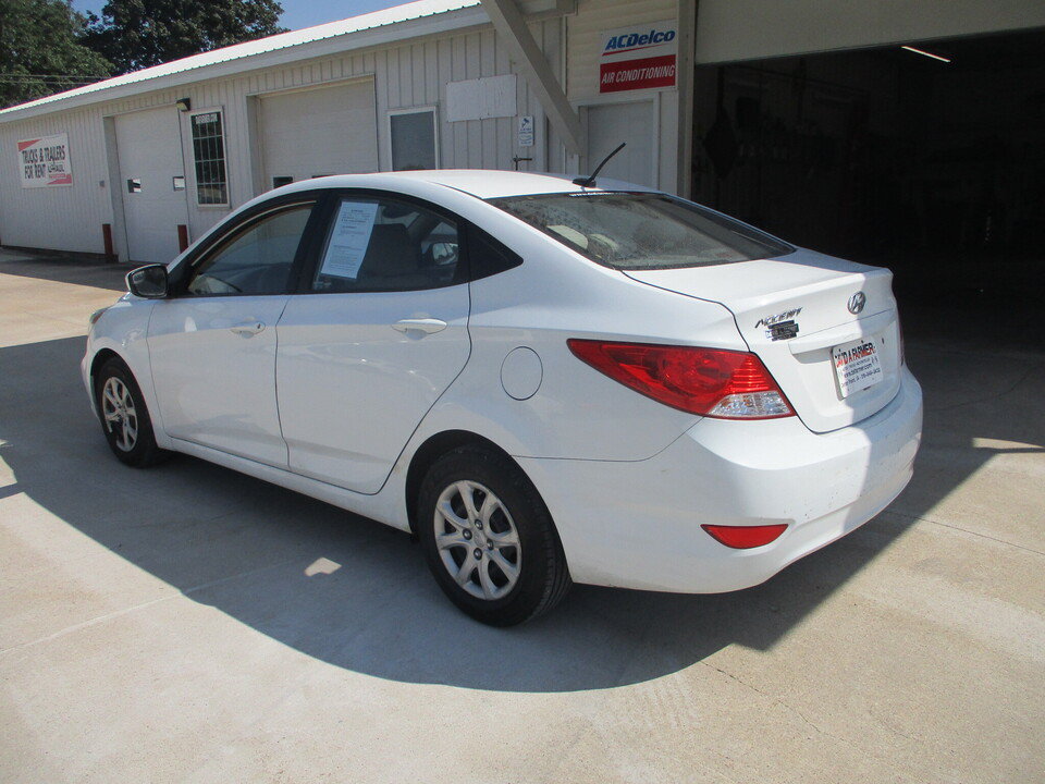 Used 2014 Hyundai Accent GLS FWD image 13
