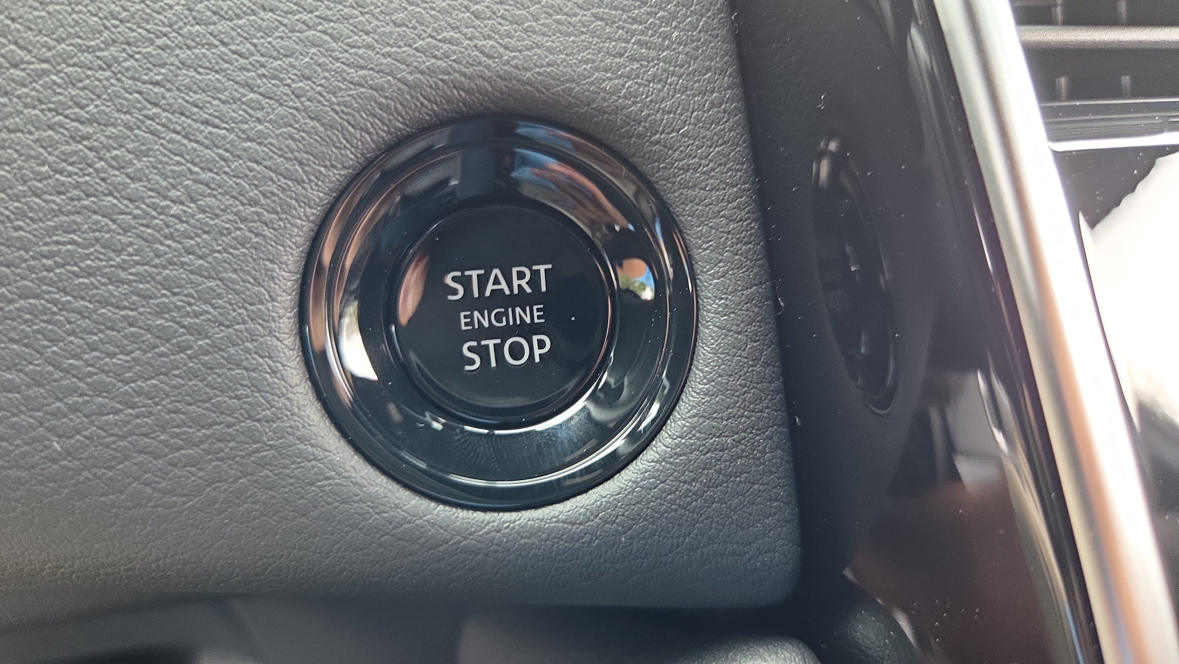 New 2026 Nissan Armada Platinum AWD/4WD image 25