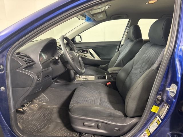 Used 2011 Toyota Camry SE w/ Fleet Convenience Pkg FWD image 11