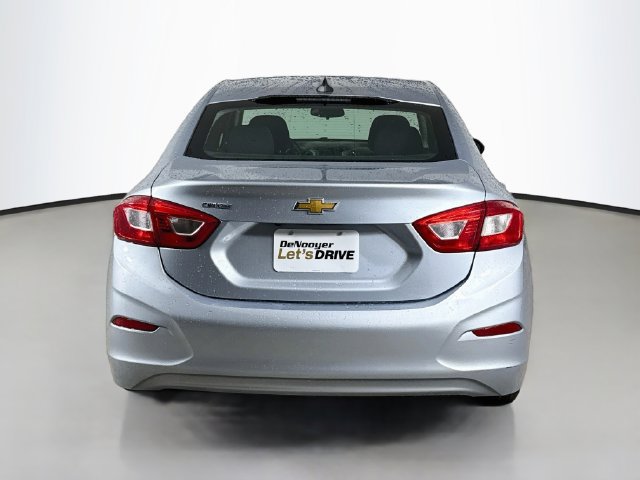 Used 2017 Chevrolet Cruze LS FWD image 12