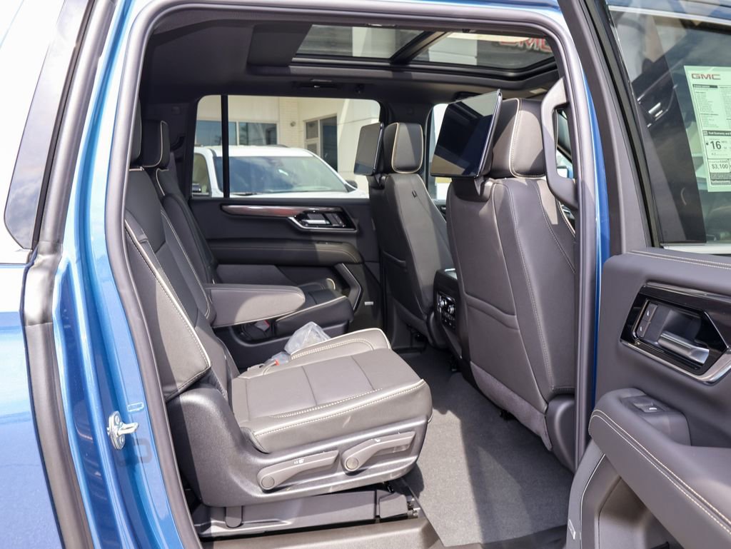 New 2026 GMC Yukon XL Elevation image 33