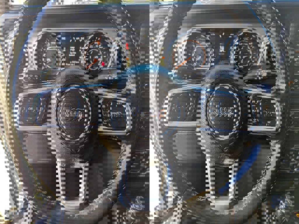 Used 2020 Jeep Gladiator Overland image 27